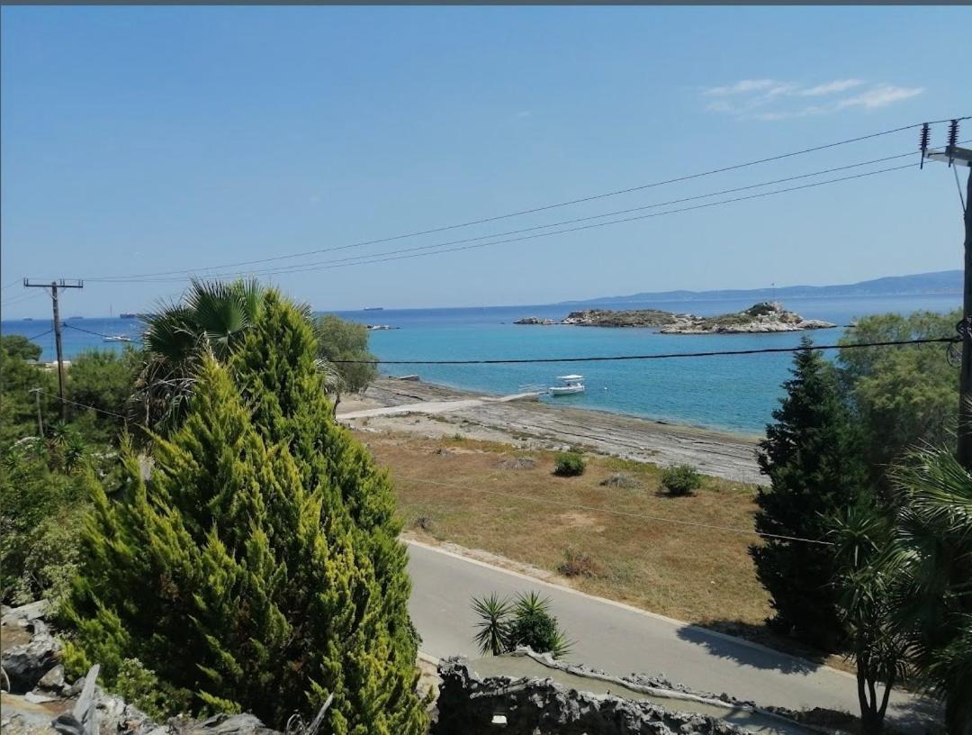 The Other Side Of The Island By Patitiri Country house Saterli